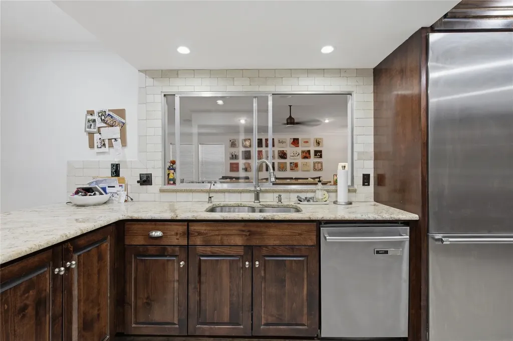3409 Lakeside Drive Austin TX 78723