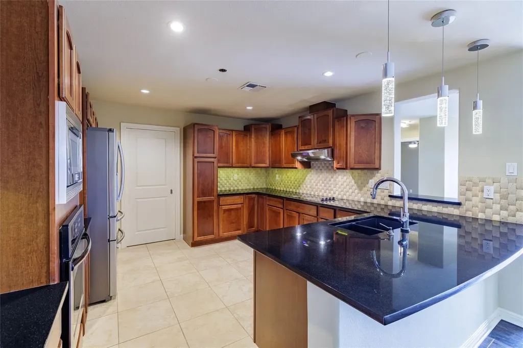 40 N Interstate 35 Austin TX 78701