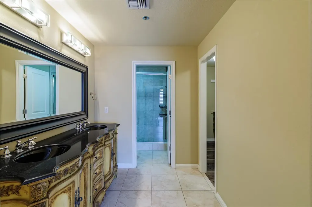 40 N Interstate 35 Austin TX 78701