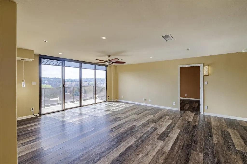 40 N Interstate 35 Austin TX 78701