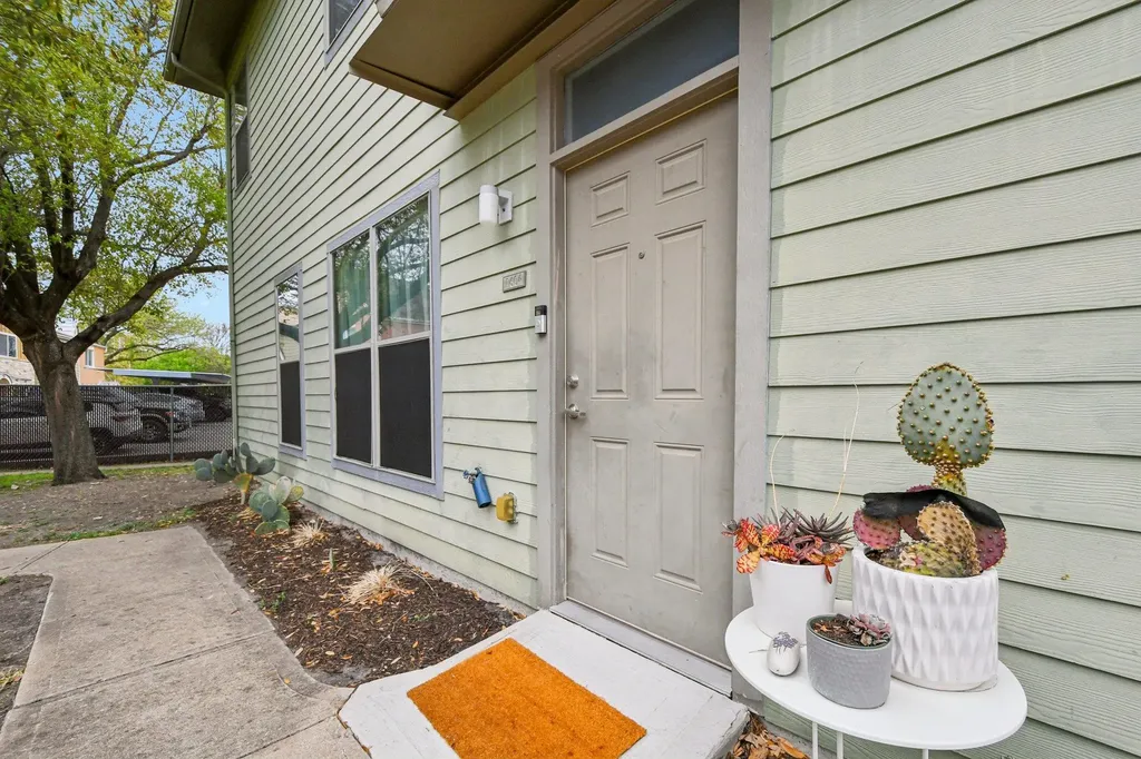 1201 Grove Boulevard Austin TX 78741