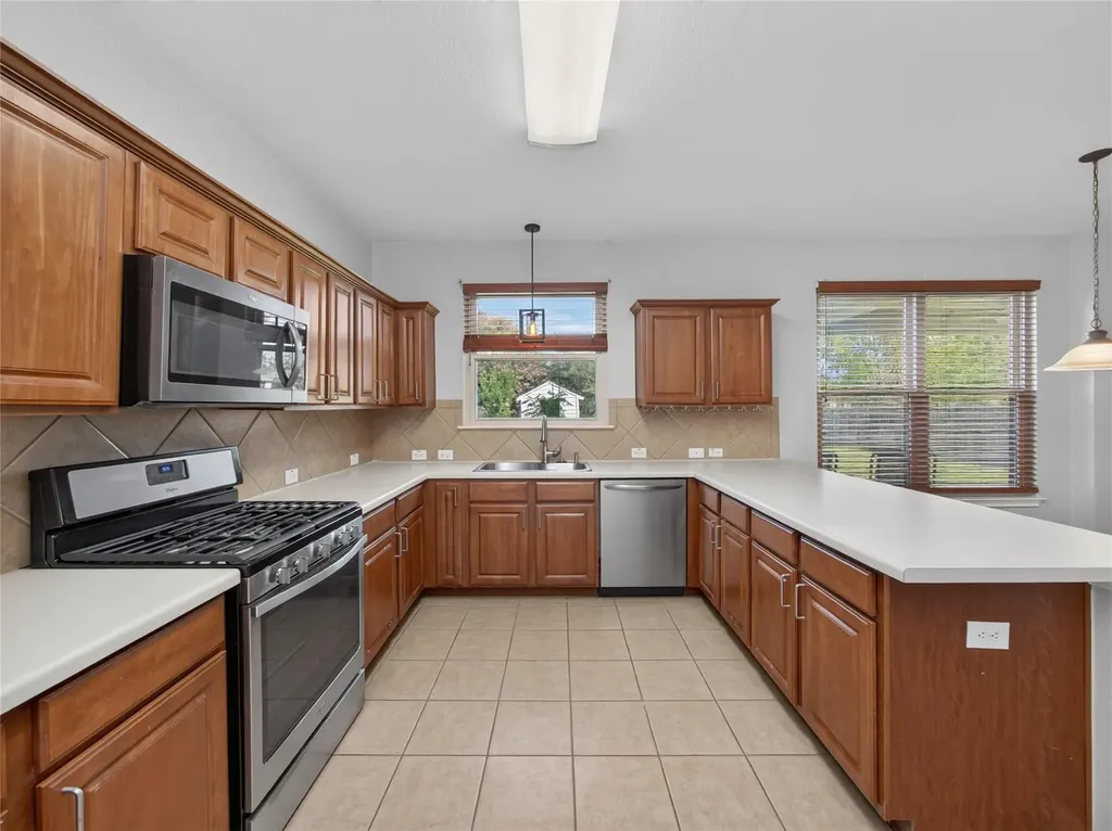 18700 Silent Water Way Pflugerville TX 78660