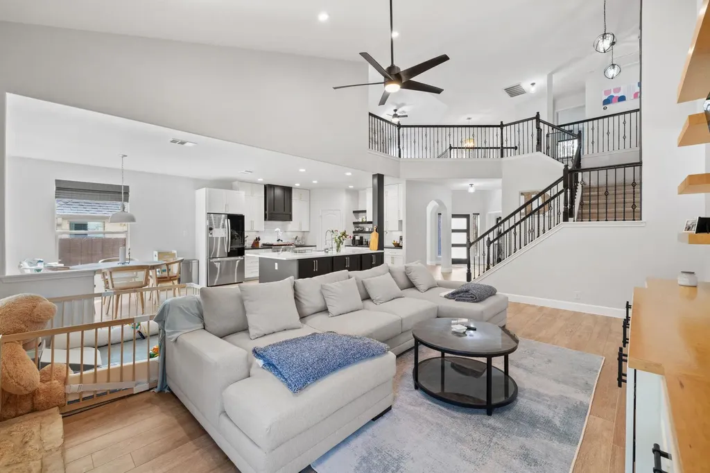 208 Arrezo Lane Georgetown TX 78628