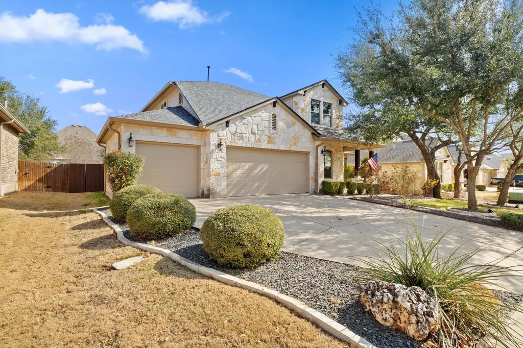 208 Arrezo Lane Georgetown TX 78628