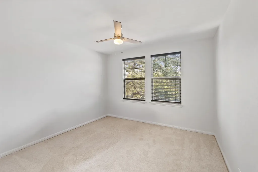 208 Arrezo Lane Georgetown TX 78628