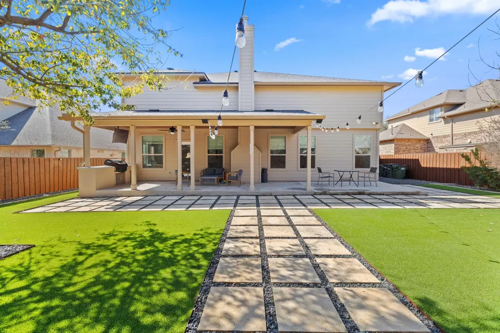 208 Arrezo Lane Georgetown TX 78628