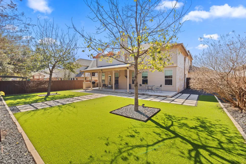 208 Arrezo Lane Georgetown TX 78628
