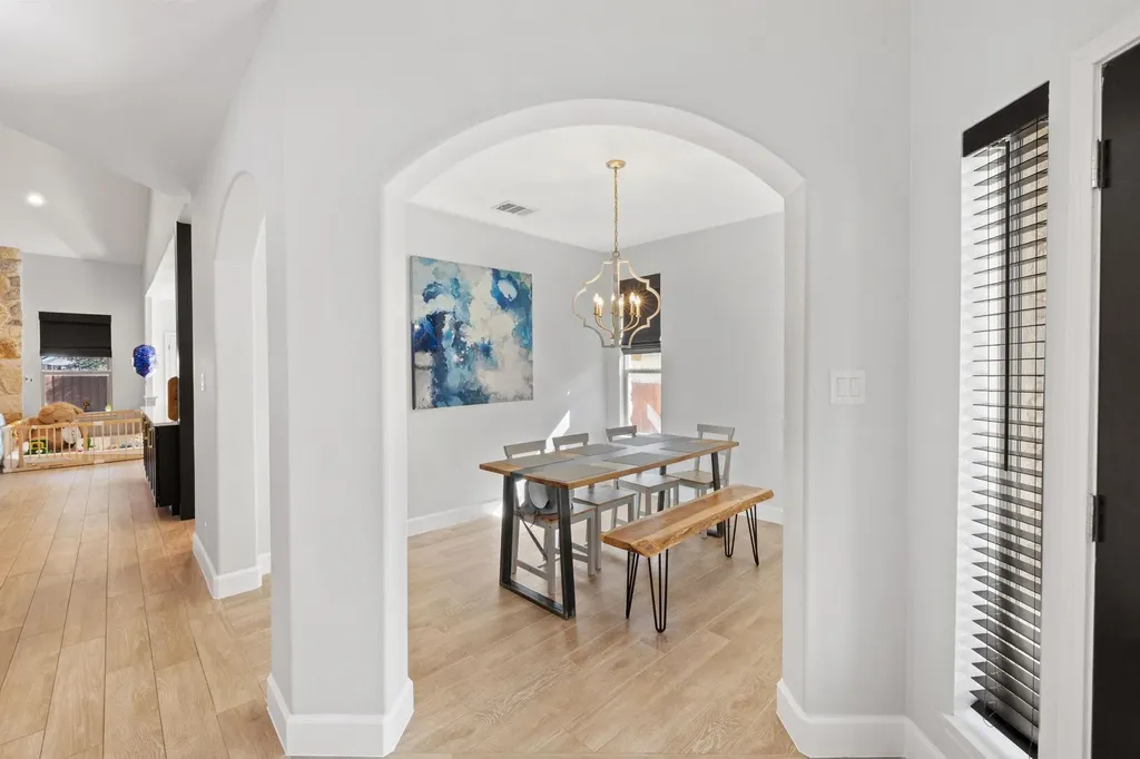 208 Arrezo Lane Georgetown TX 78628