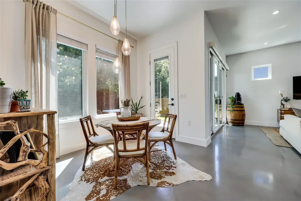 2111 Greenwood Avenue Austin TX 78723