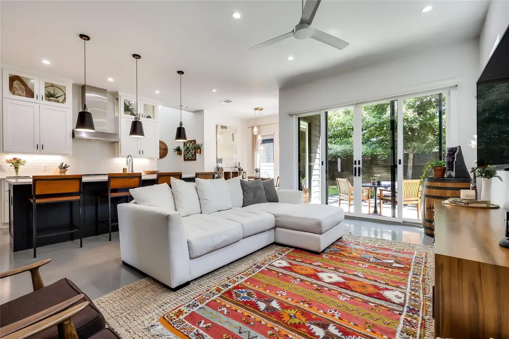 2111 Greenwood Avenue Austin TX 78723