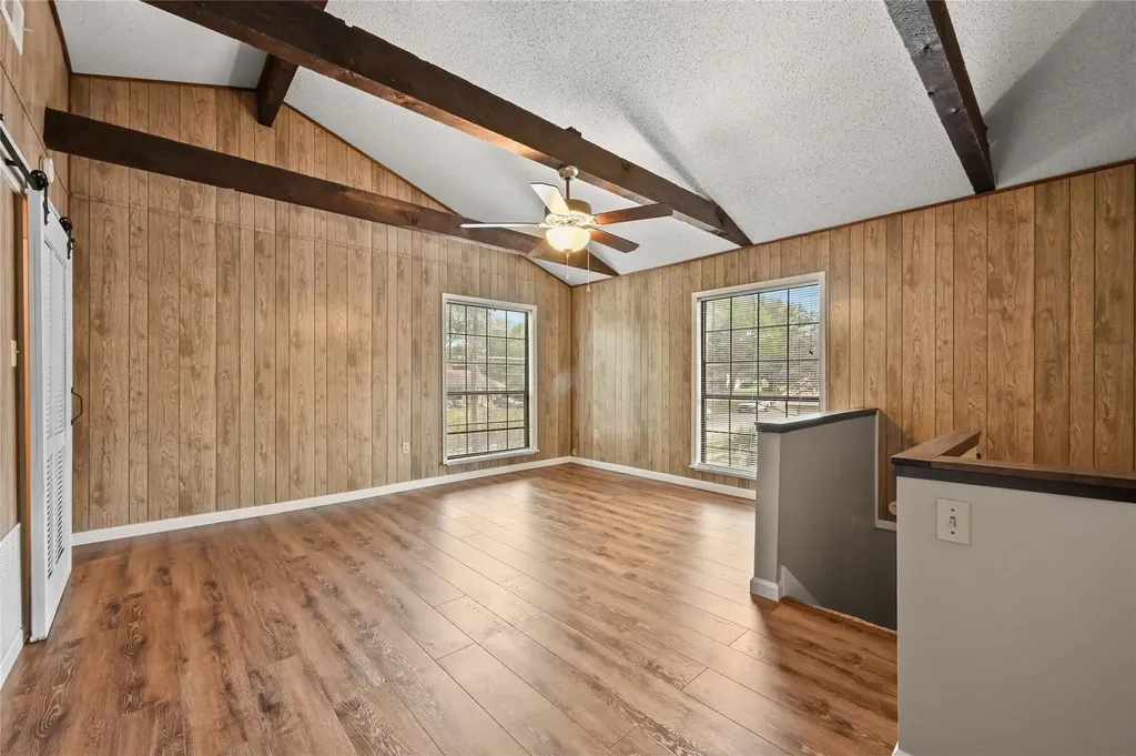 102 Rivercrest Street Luling TX 78648