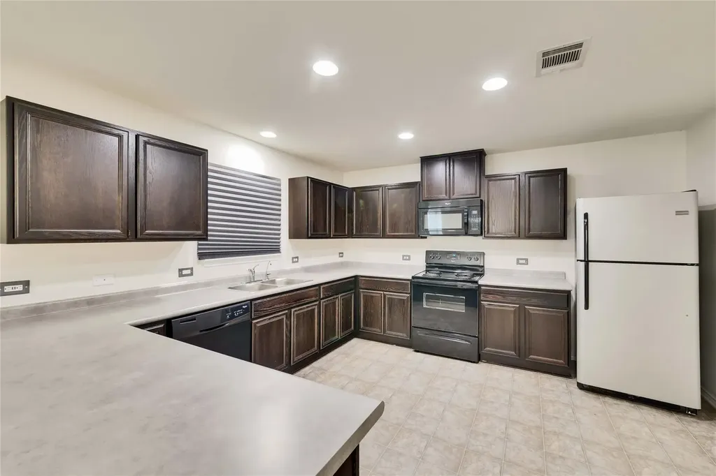 9004 Bird Brook Lane Austin TX 78747
