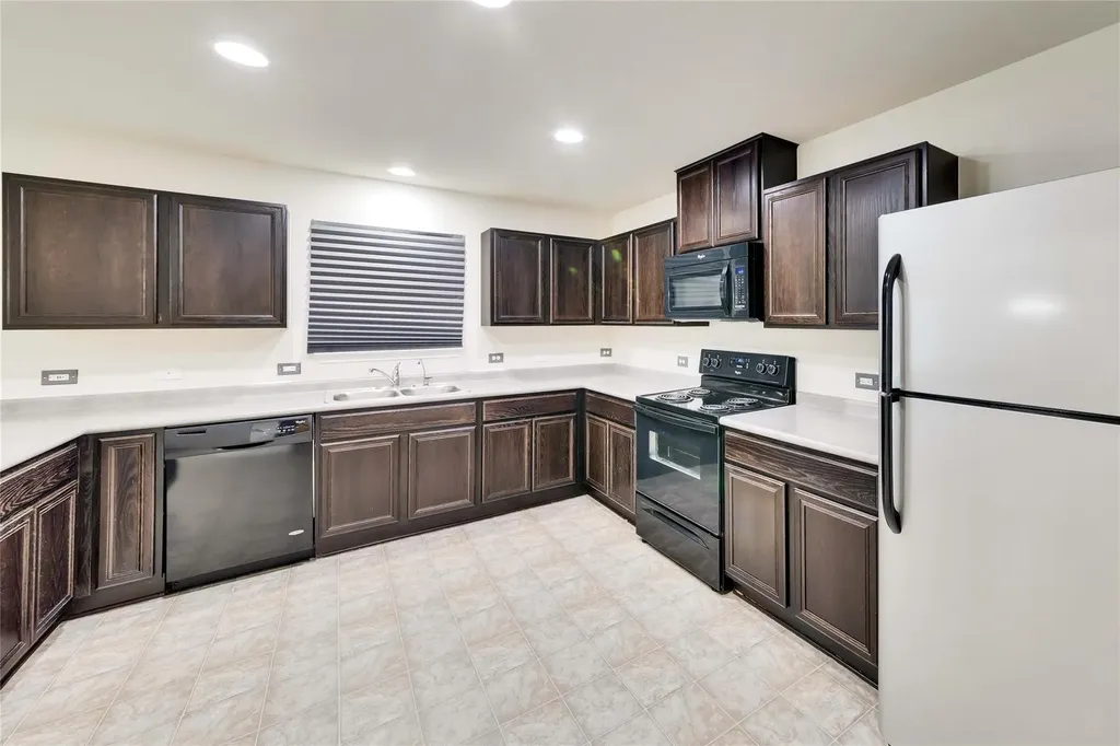 9004 Bird Brook Lane Austin TX 78747