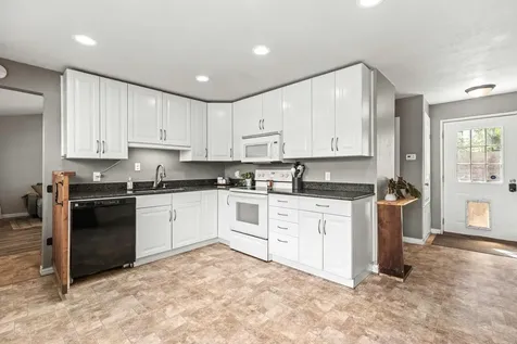 11004 Elm Street Jonestown TX 78645