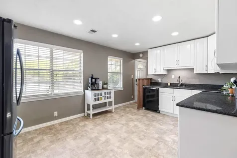 11004 Elm Street Jonestown TX 78645