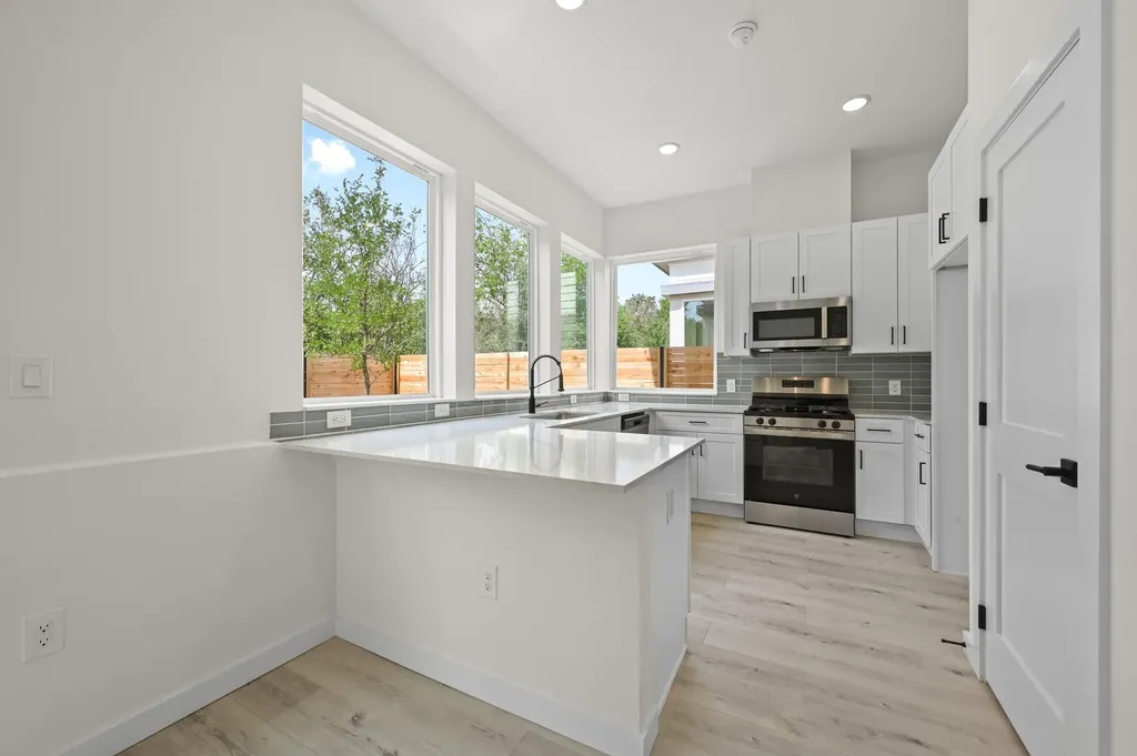 2000 Riverside Farms Road Austin TX 78741