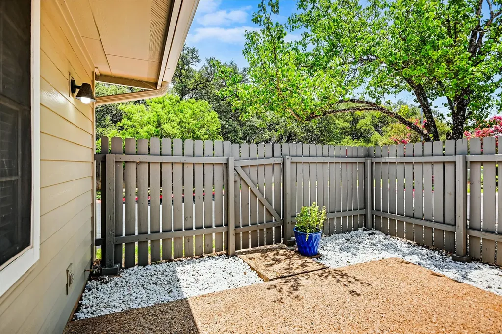 6501 Brush Country Road Austin TX 78749