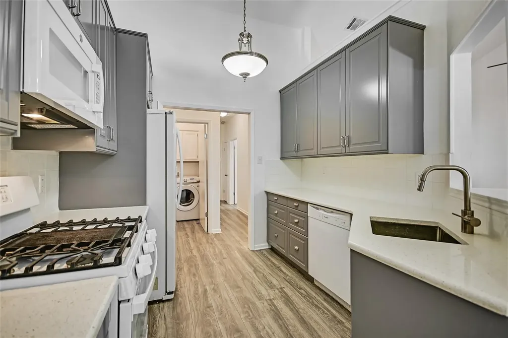 6501 Brush Country Road Austin TX 78749