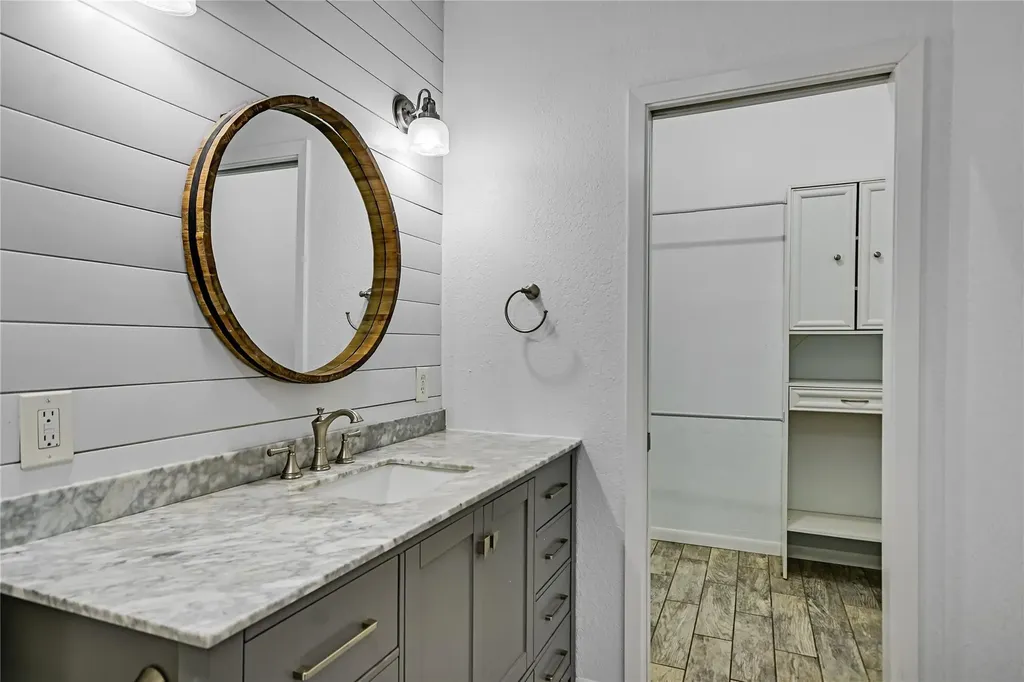 6501 Brush Country Road Austin TX 78749
