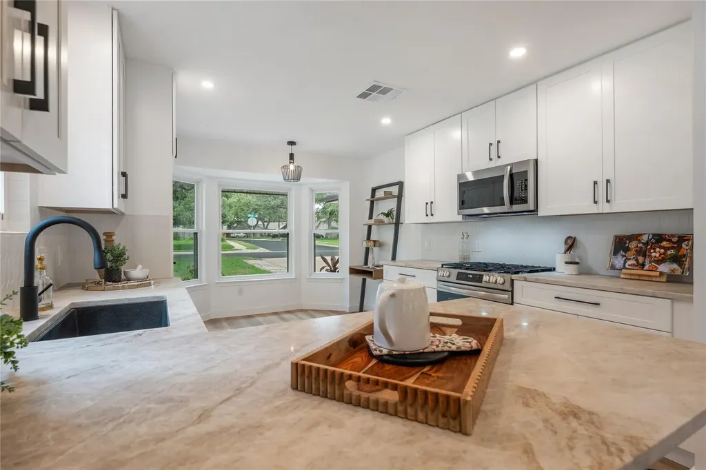 3507 Lovage Drive Austin TX 78727