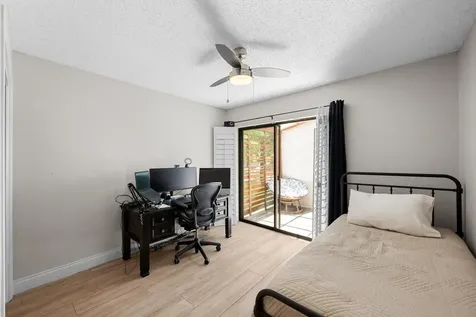 6110 Gardenridge Hollow Austin TX 78750
