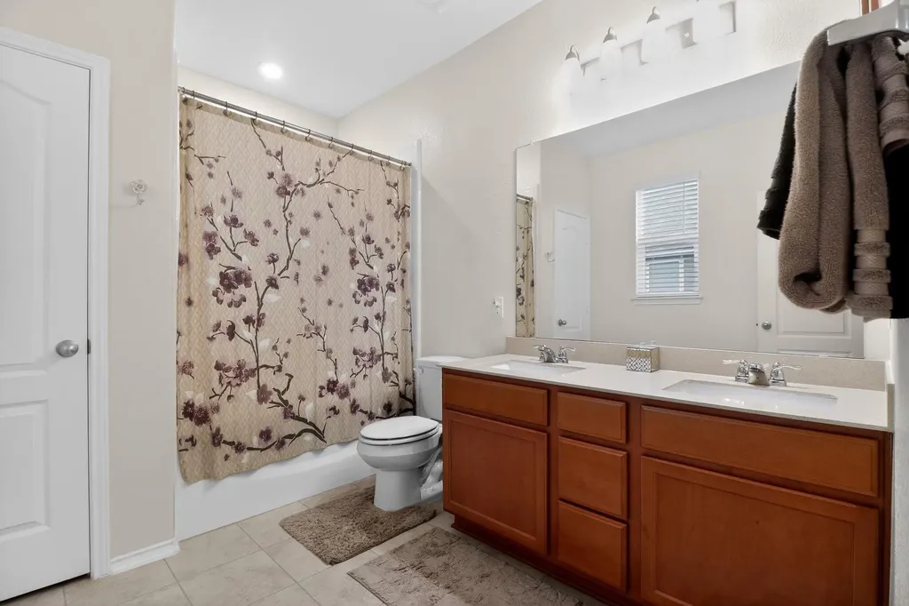 213 Jarbridge Drive Kyle TX 78640