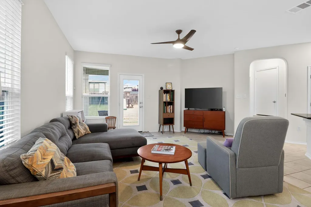 213 Jarbridge Drive Kyle TX 78640
