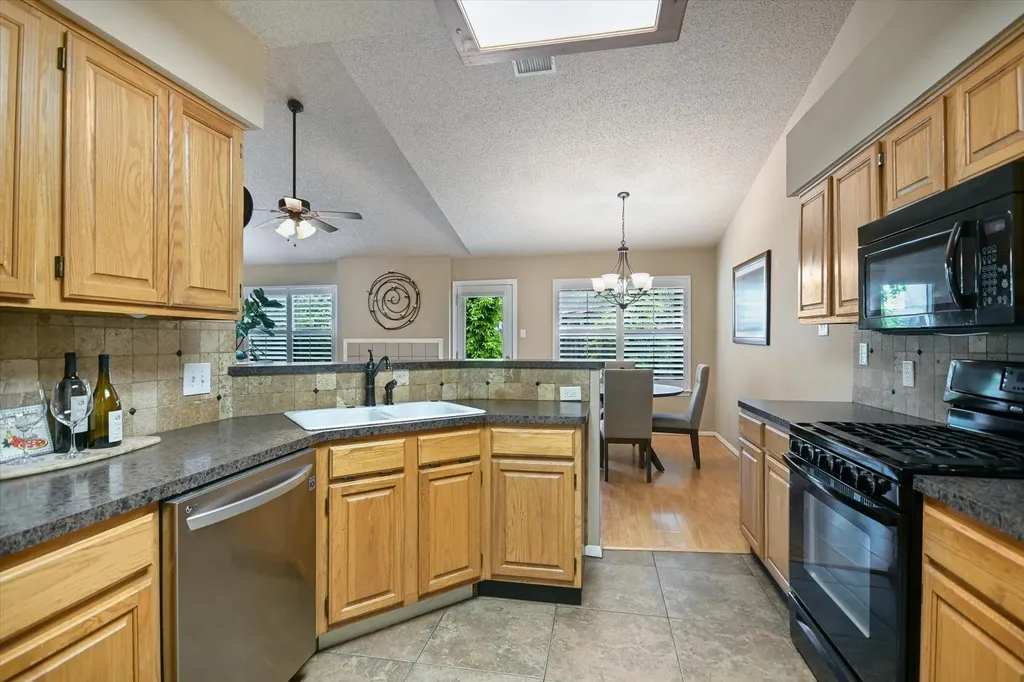 8105 Washita Drive Austin TX 78749