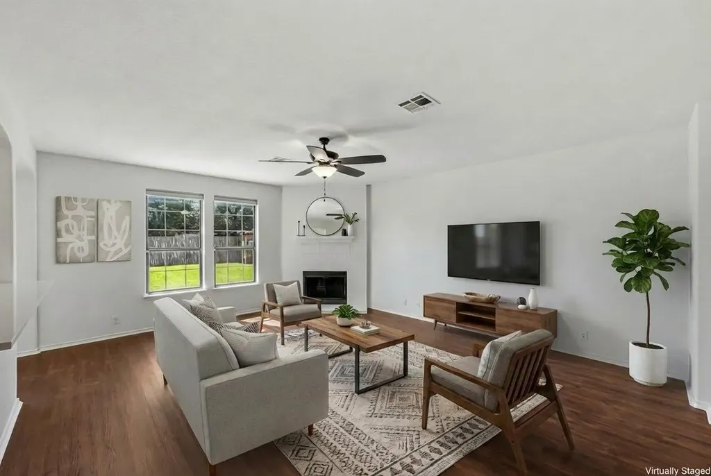 380 Apricot Drive Kyle TX 78640