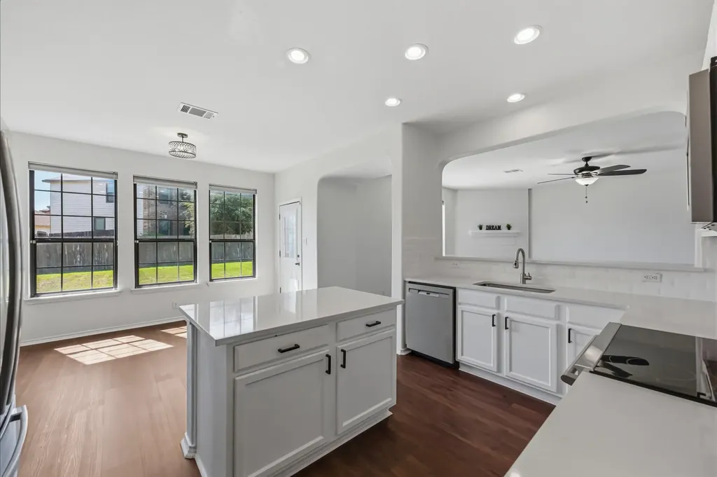 380 Apricot Drive Kyle TX 78640