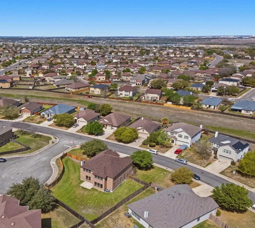 380 Apricot Drive Kyle TX 78640