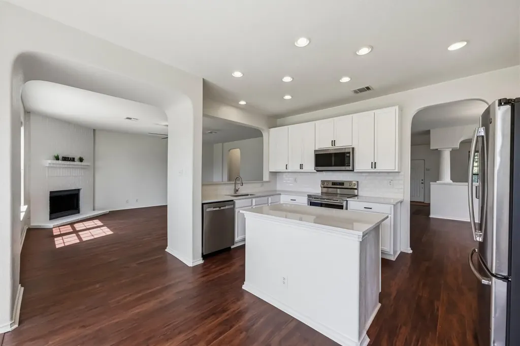 380 Apricot Drive Kyle TX 78640