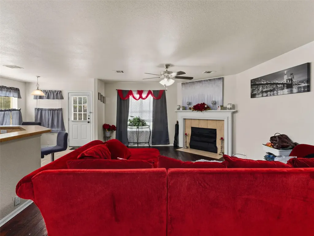 348 King Elder Lane Leander TX 78641