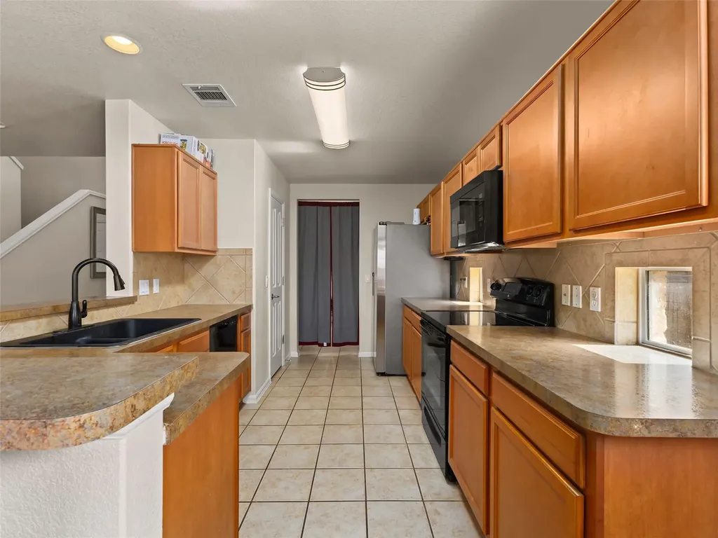 348 King Elder Lane Leander TX 78641