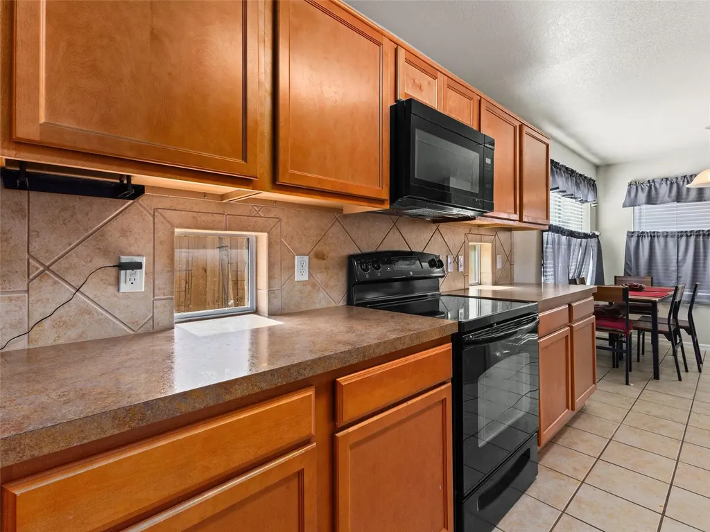 348 King Elder Lane Leander TX 78641