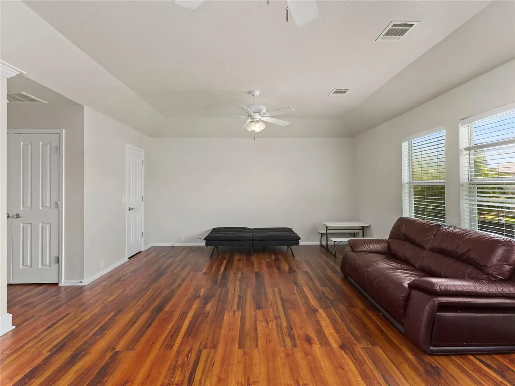 348 King Elder Lane Leander TX 78641