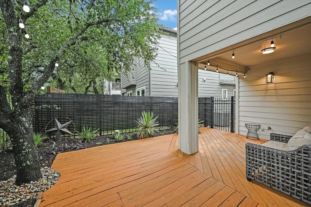1011 Brodie Street Austin TX 78704