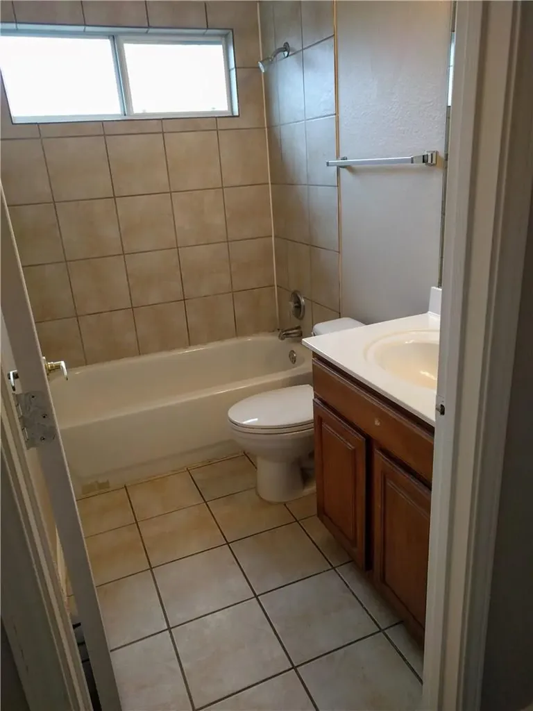 1121 Terry Drive Austin TX 78721