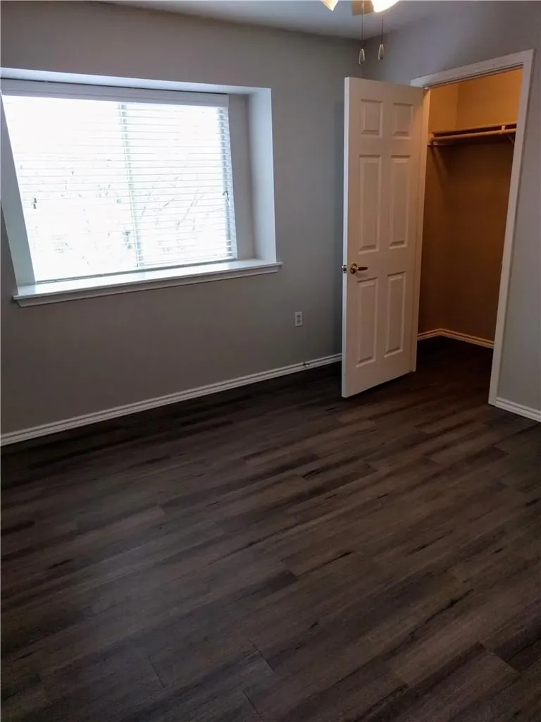 1121 Terry Drive Austin TX 78721