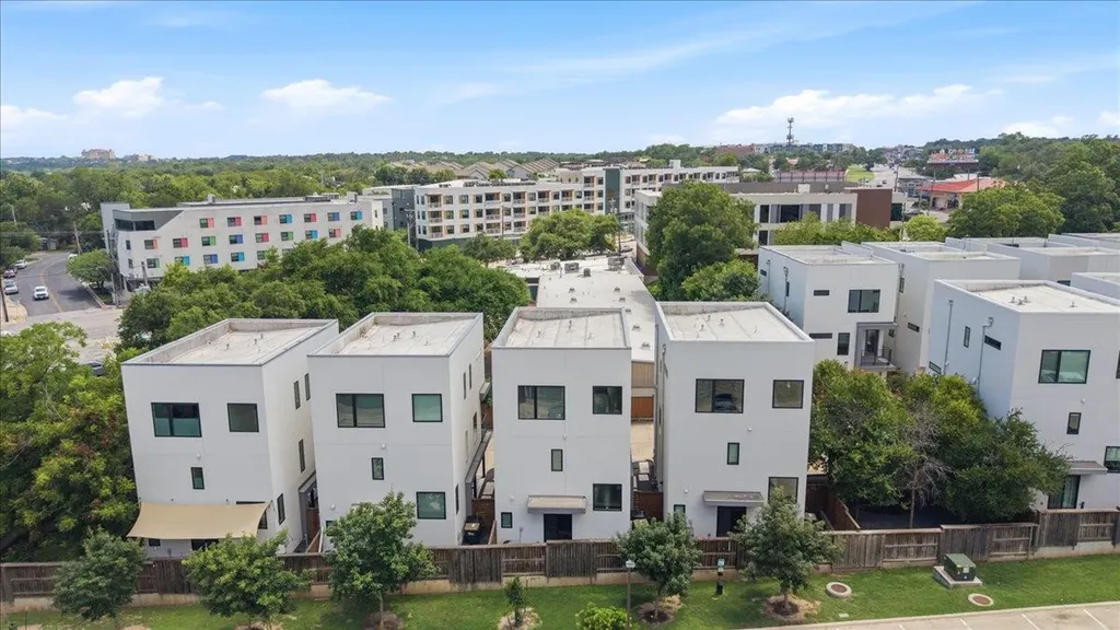2301 Bluebonnet Lane Austin TX 78704