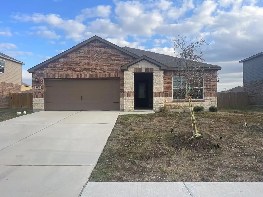 1331 Treeta Trail Kyle TX 78640