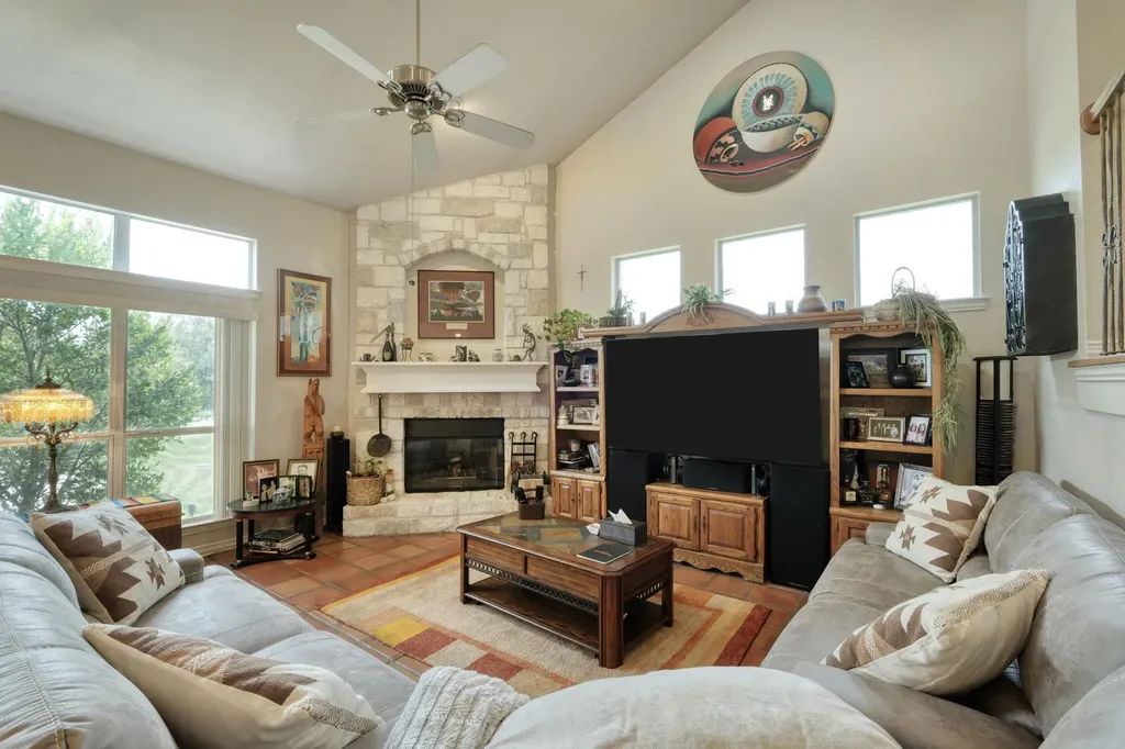 1601 Coronado Leander TX 78641