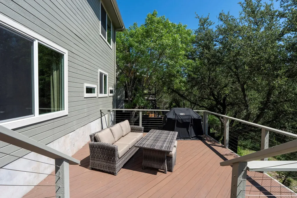 7716 Waldon Drive Austin TX 78750
