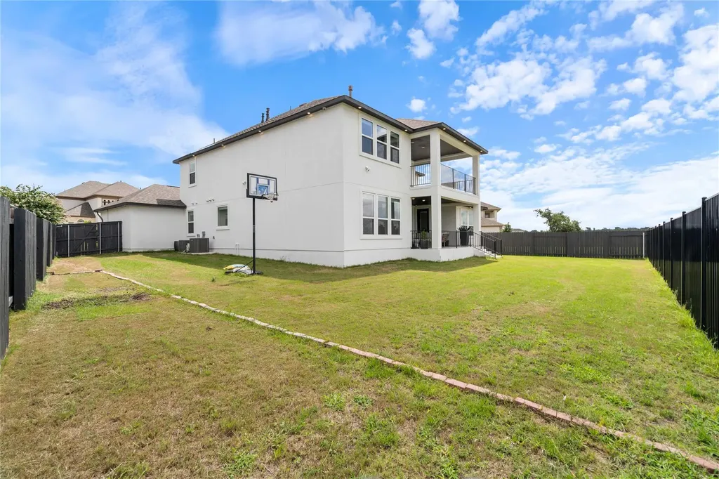 2717 Painted Sky Bend Leander TX 78641