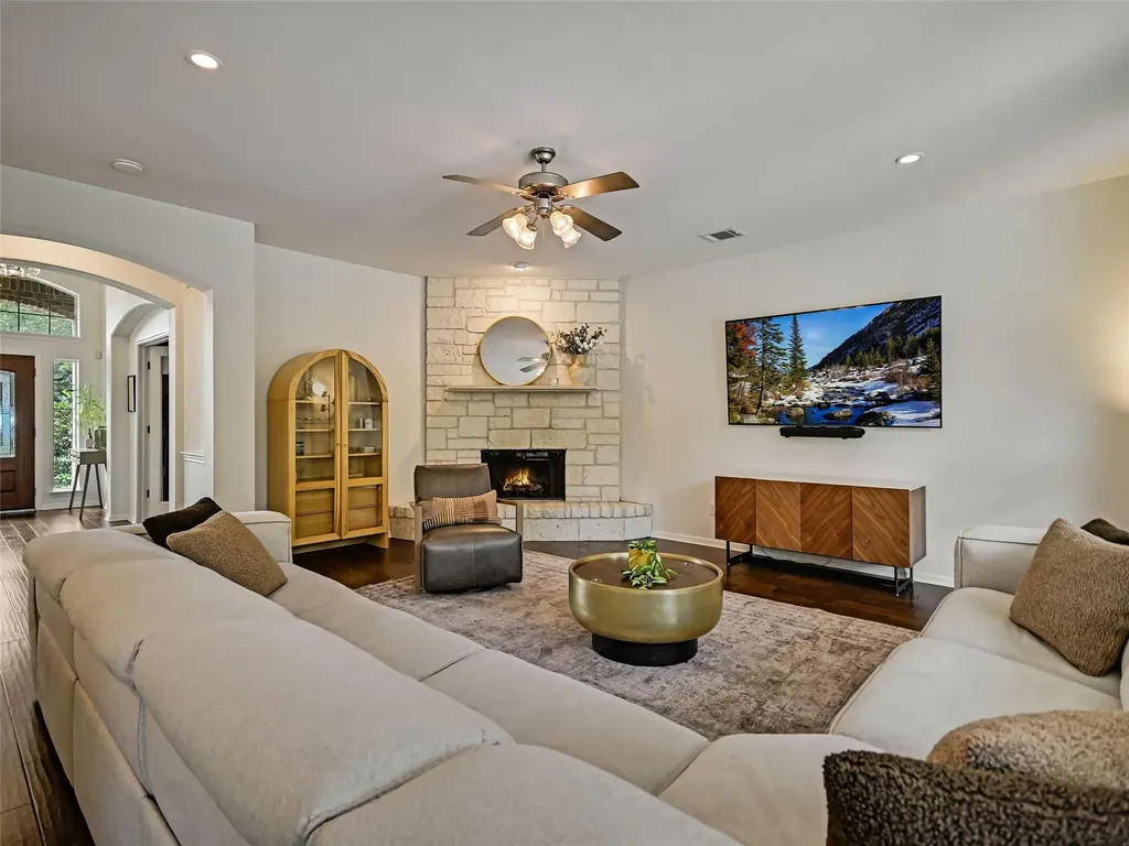 6708 Kiev Cove Austin TX 78739