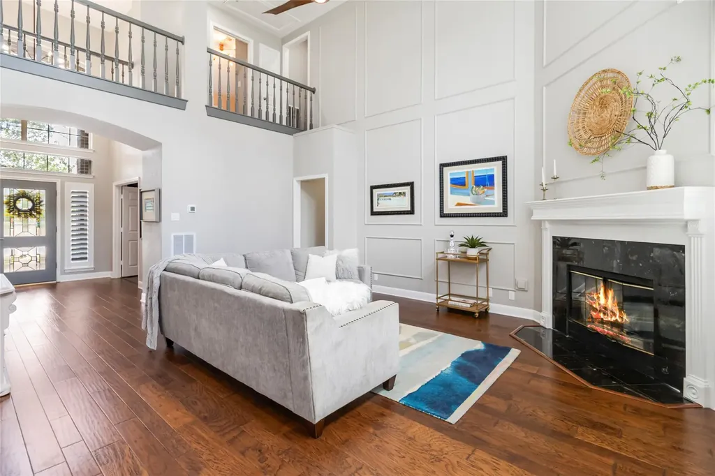 10601 Showboat Cove Austin TX 78730