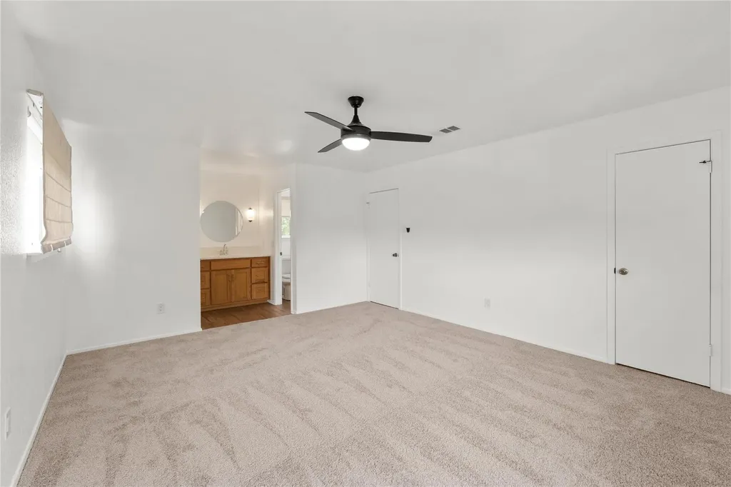7602 Banpass Lane Austin TX 78736