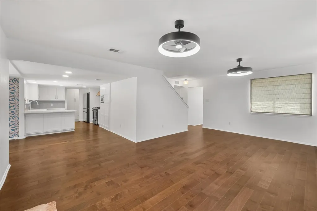 7602 Banpass Lane Austin TX 78736