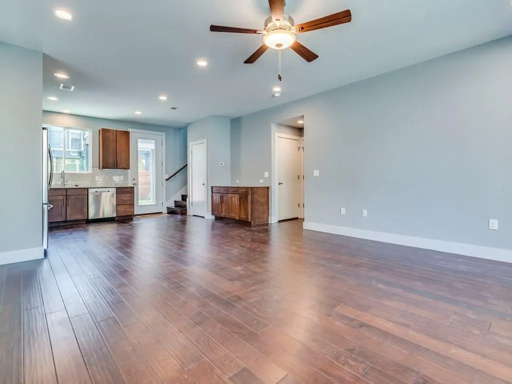406 Post Road Drive Austin TX 78704