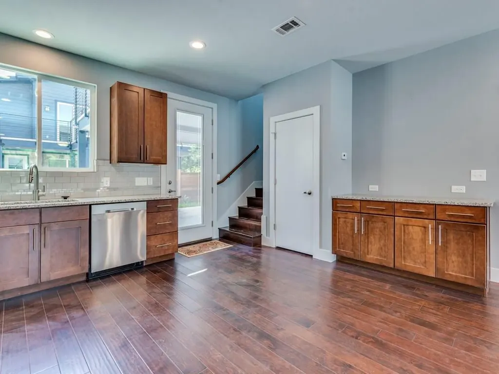 406 Post Road Drive Austin TX 78704